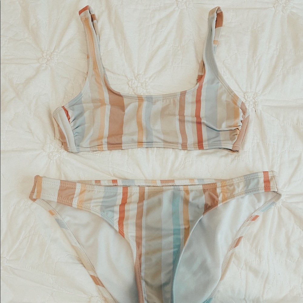 Xhilaration bikini size M